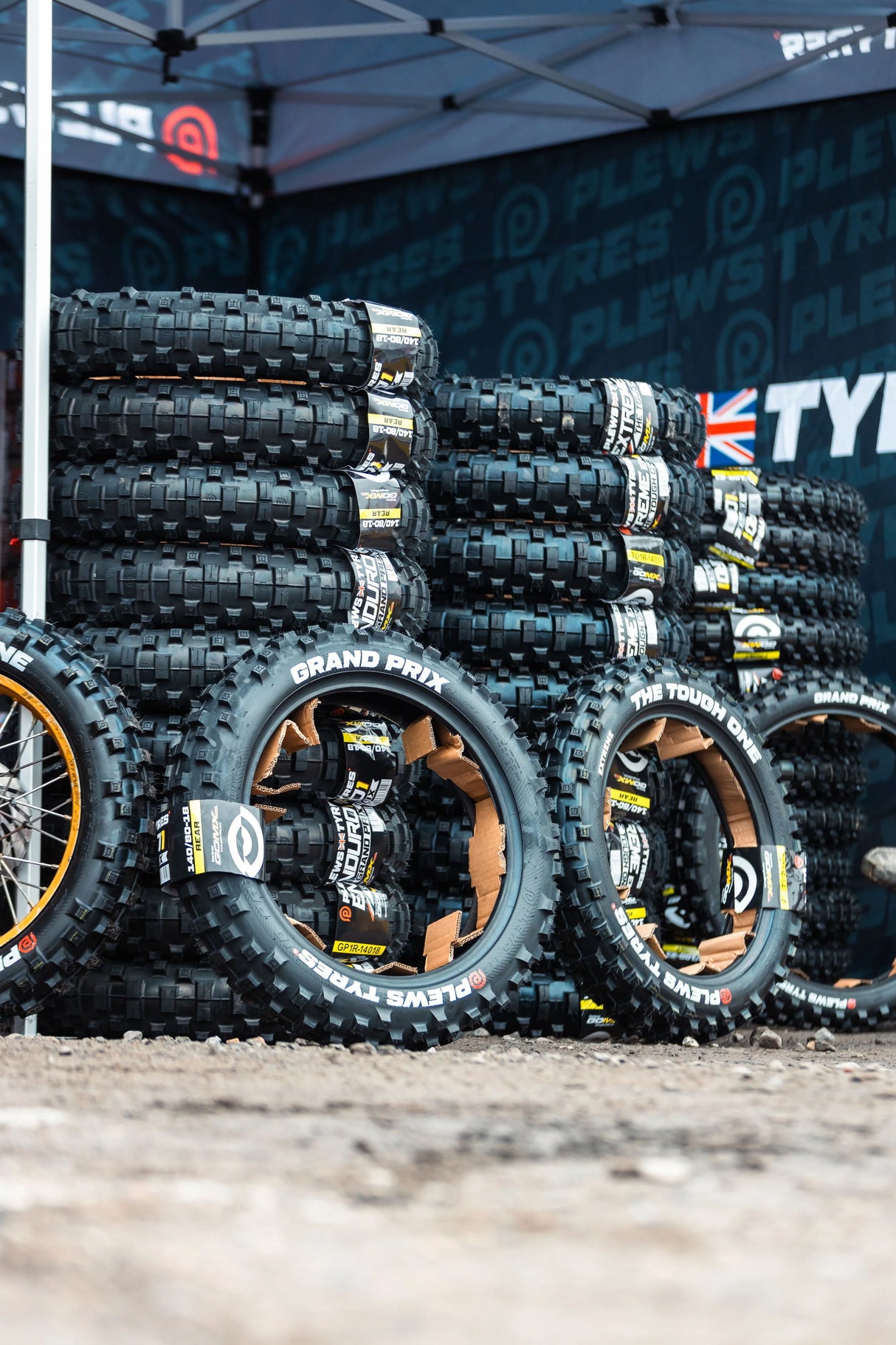 Plews Tyres EN1 Grand Prix Rear (140/80-18)