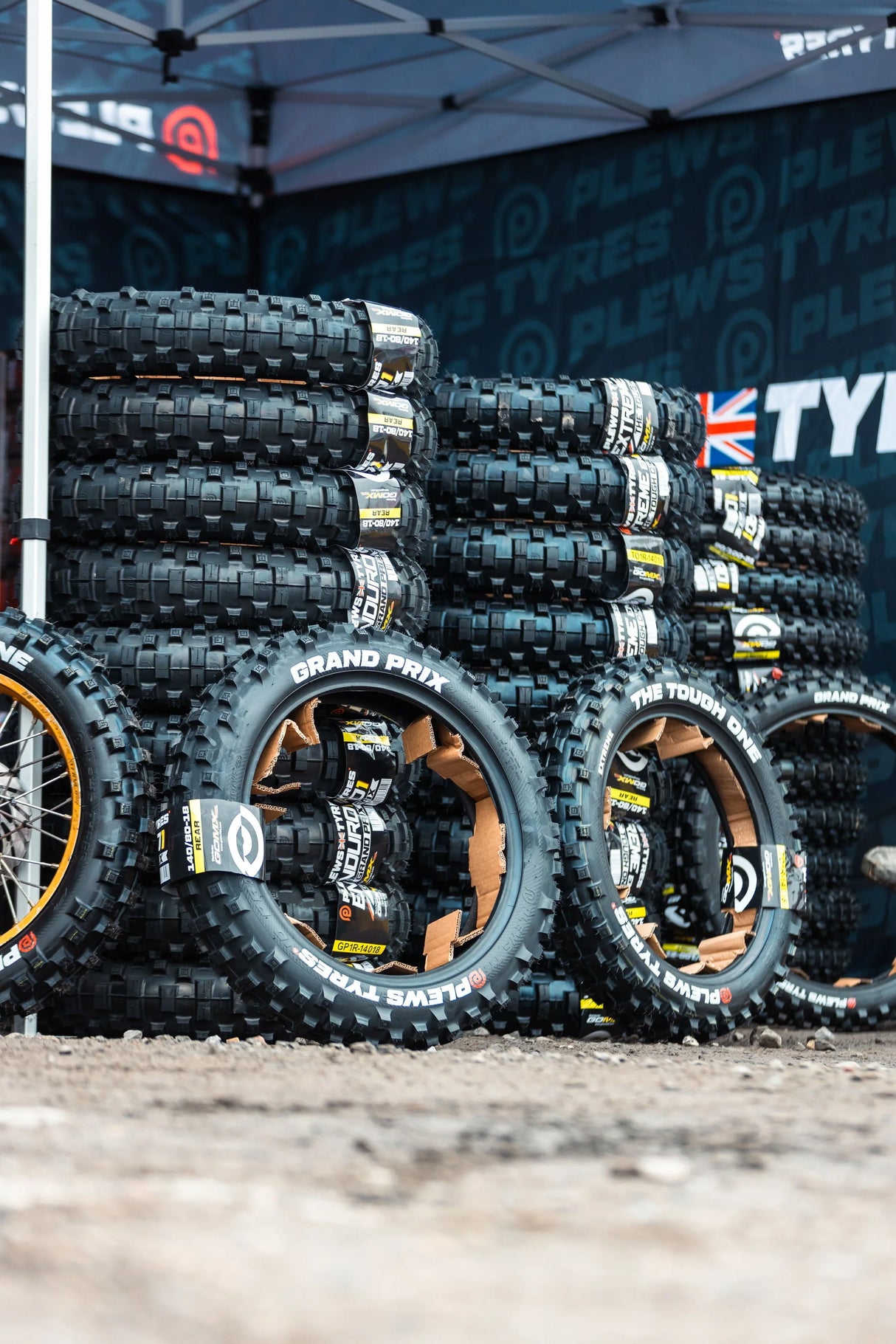Plews Tyres EN1 Grand Prix Rear (140/80-18)